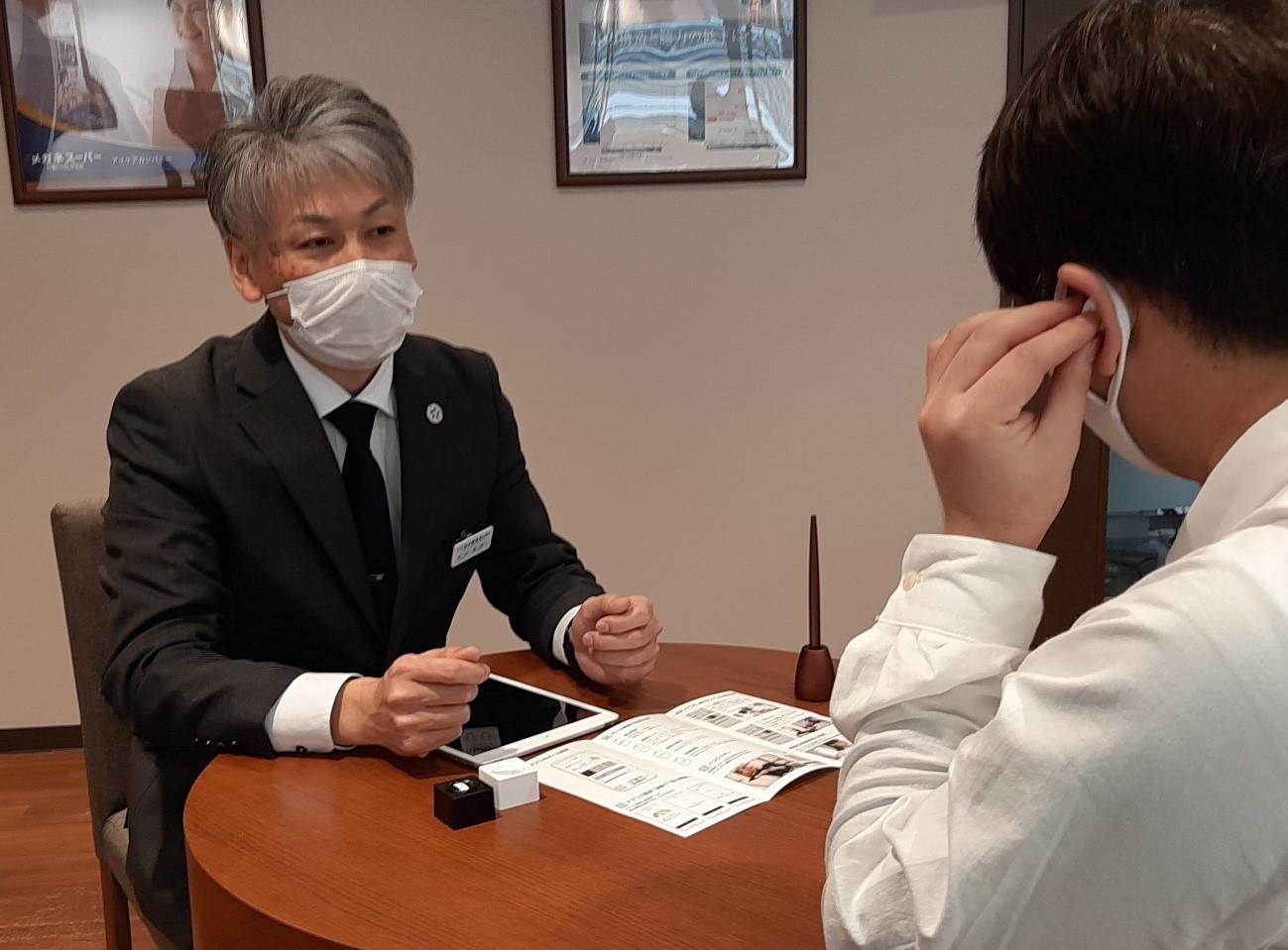 頭を動かすと耳の中で音がするはなぜ 原因と対策を紹介 オリーブスマートイヤー 公式サイト 頭を動かすと耳の中で音がするはなぜ 原因と対策を紹介 オリーブスマートイヤー 公式サイト