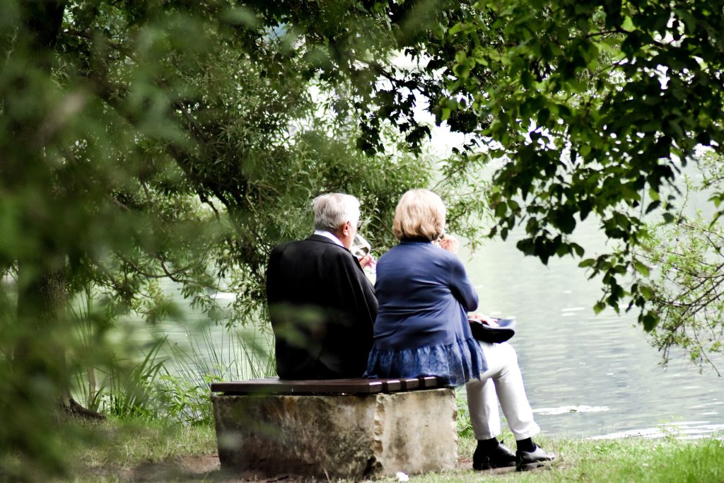 Old couple sitting Presbycusis